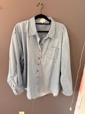 Light Wash Denim Button-Down Shirt - Women